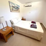 Anastasia Sandy - Heated Private Overflow Pool - Hot Tub - Games - Private Area Villa Polis