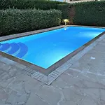 Anastasia Sandy - Heated Private Overflow Pool - Hot Tub - Games - Private Area Villa *