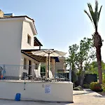 Anastasia Sandy - Heated Private Overflow Pool - Hot Tub - Games - Private Area Villa