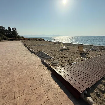 Anastasia Sandy - Heated Private Overflow Pool - Games - Private Area *