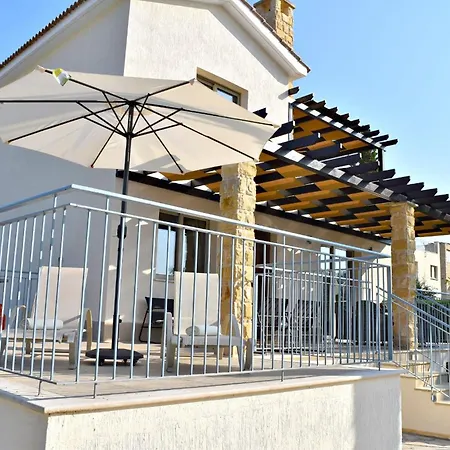 Anastasia Sandy - Heated Private Overflow Pool - Games - Private Area Villa