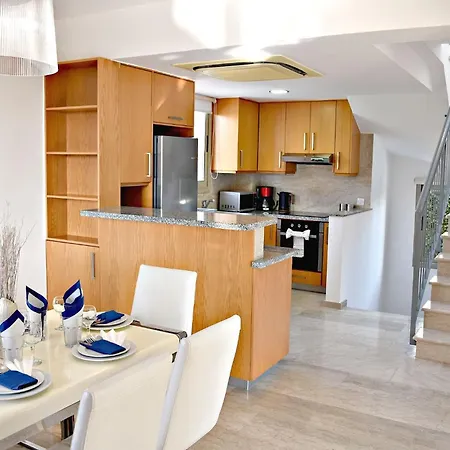 Villa Anastasia Sandy - Overflow Private Pool - Games - Private Area *