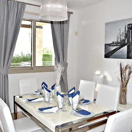 Anastasia Sandy - Heated Private Overflow Pool - Games - Private Area Villa Polis