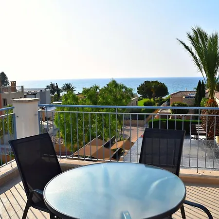 Anastasia Sandy - Heated Private Overflow Pool - Games - Private Area