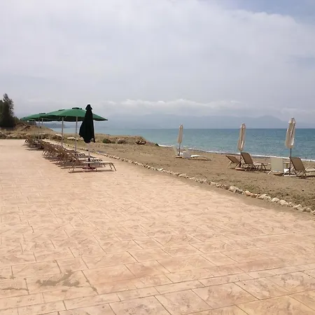 Anastasia Sandy - Heated Private Overflow Pool - Games - Private Area Polis