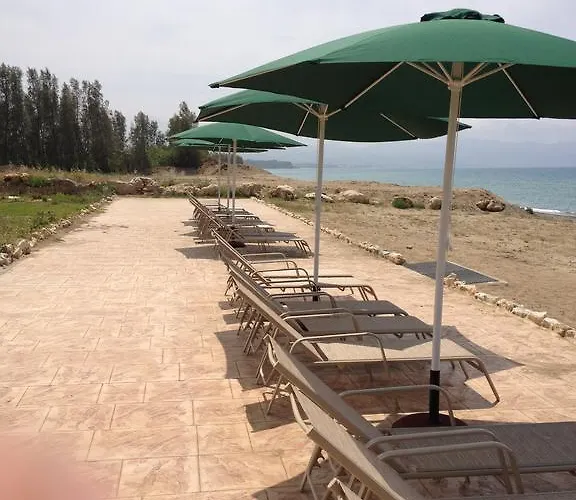 Anastasia Sandy - Heated Private Overflow Pool - Games - Private Area