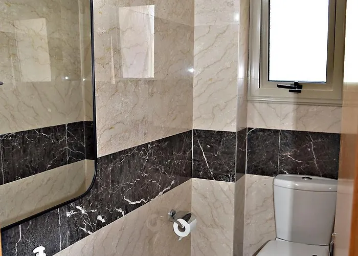 Anastasia Sandy - Heated Private Overflow Pool - Games - Private Area Polis