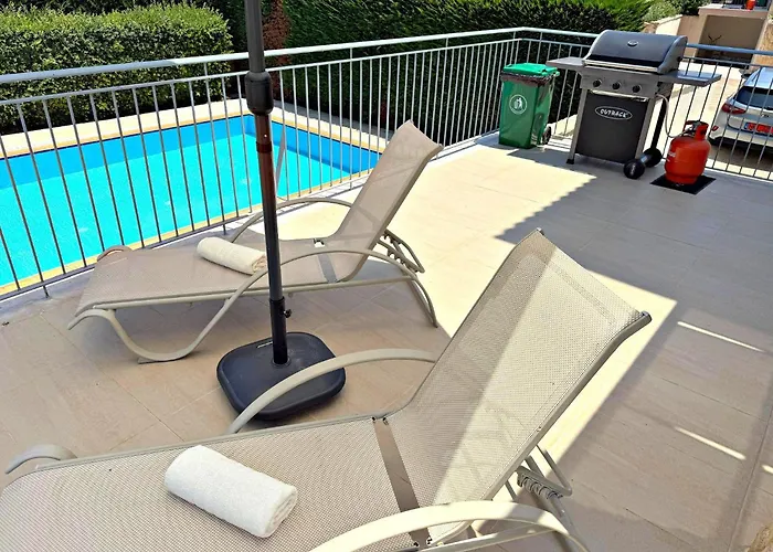 Vila Anastasia Sandy - Heated Private Overflow Pool - Games - Private Area